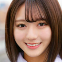 梓まりの